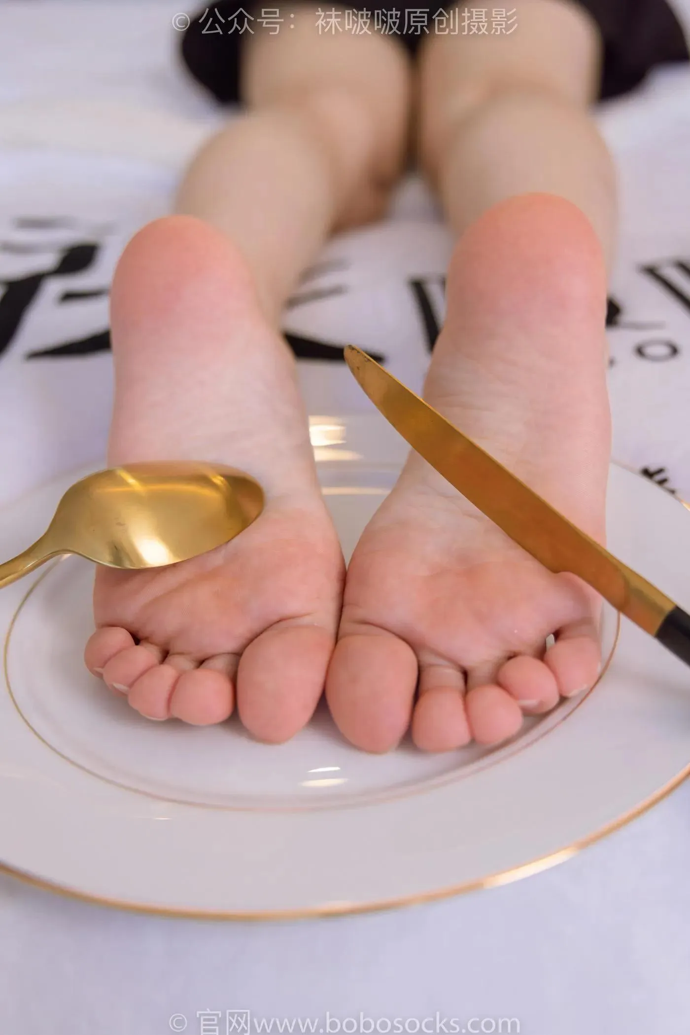 [BoBoSocks袜啵啵]NO.180 苏苏-高跟鞋、肉丝、裸足、踩酸奶剧情 [161P]插图4